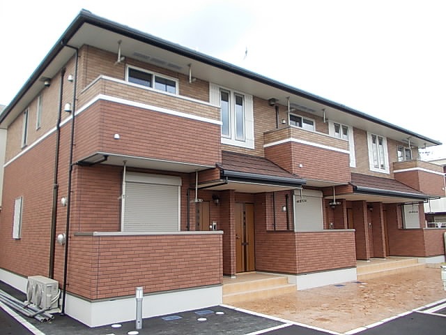 ビッグ　ウエスト　セカンド 外観