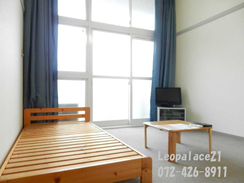 レオパレスヴァン ベッドルーム