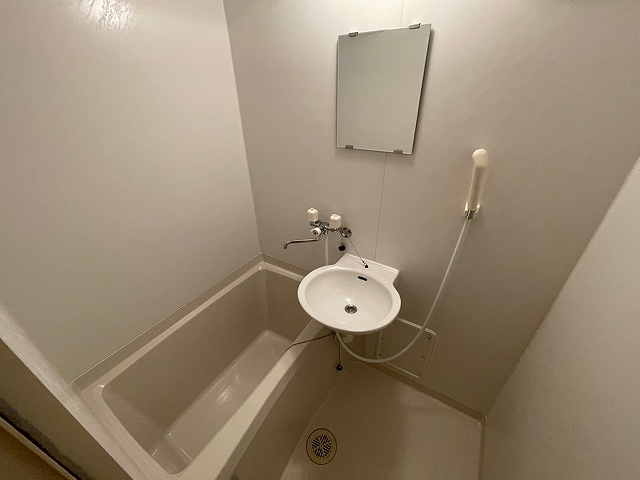 レオパレスアトレ 風呂画像