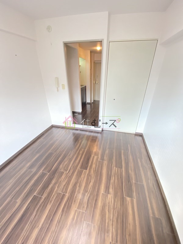 オーティーハイツ上新庄 リビング