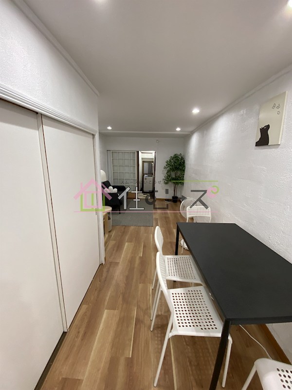 御崎4丁目戸建 リビング