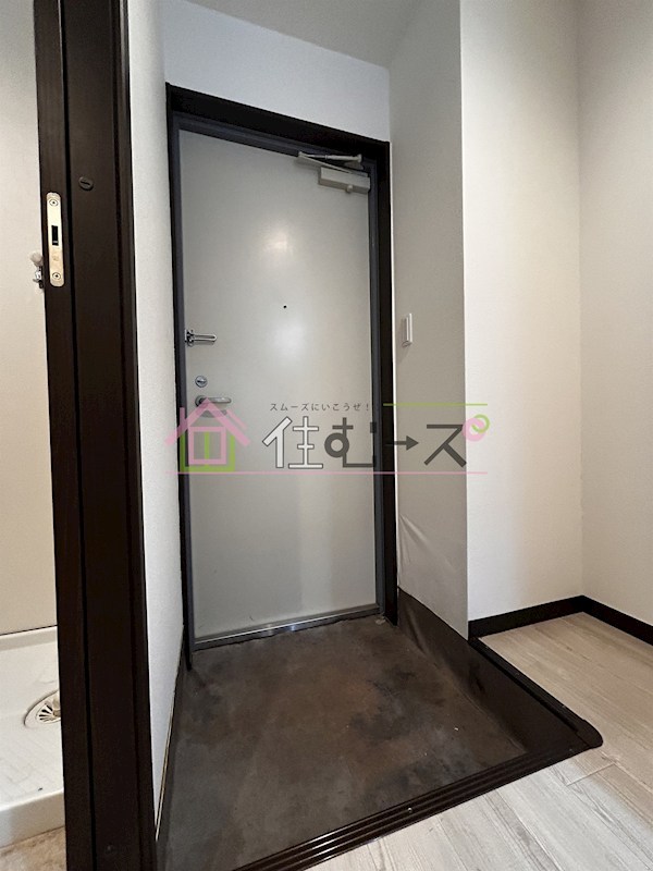 メビウス南巽レジデンス 玄関