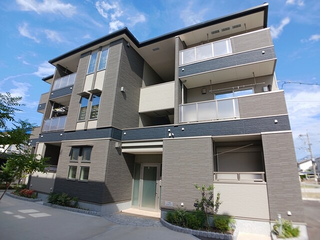 パルテール八尾 外観