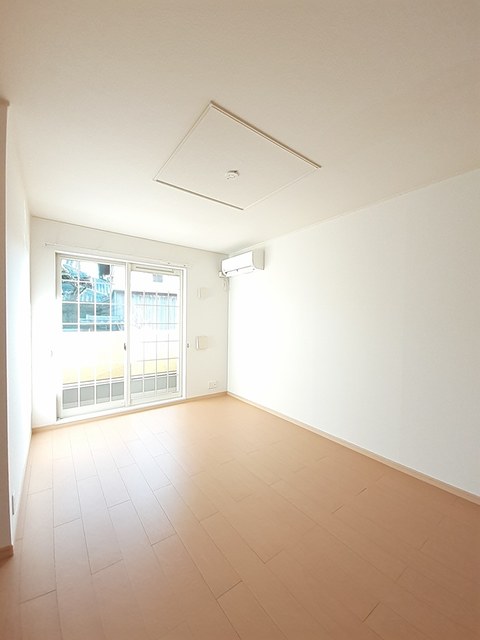 ザオバーレイ リビング