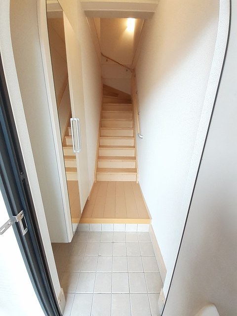 サンシティ 玄関