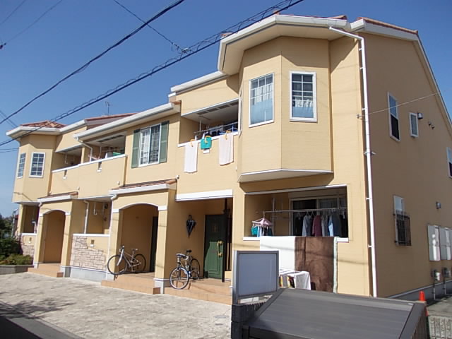 ＲＩＶＥＲＳＩＤＥ　ＣＯＵＲＴ 外観