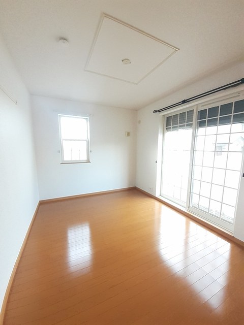 ＲＩＶＥＲＳＩＤＥ　ＣＯＵＲＴ その他2