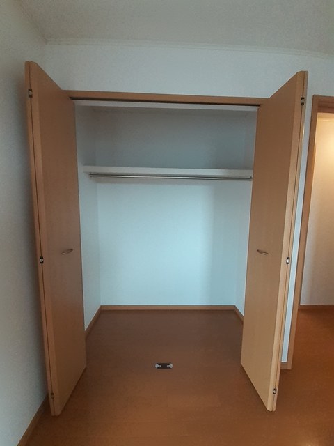 ＲＩＶＥＲＳＩＤＥ　ＣＯＵＲＴ その他3