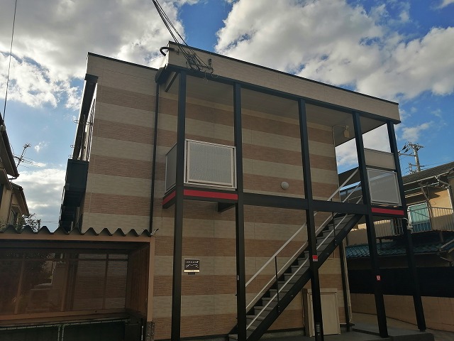 レオパレス上坂部 外観