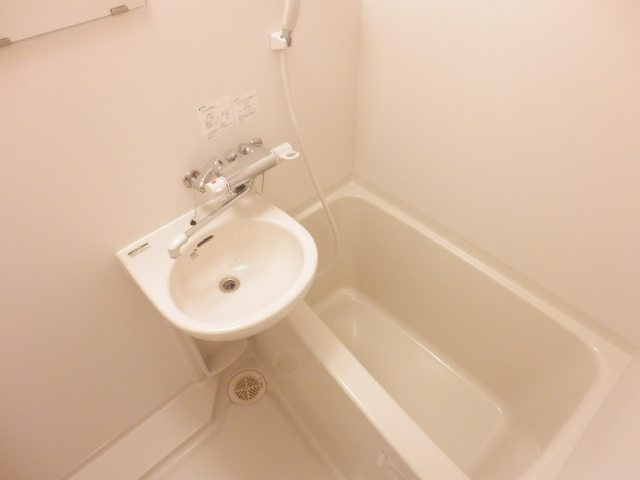 レオパレスナニワシティー その他4