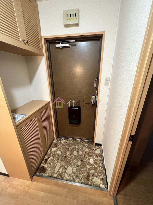 オズレジデンス玉出 玄関