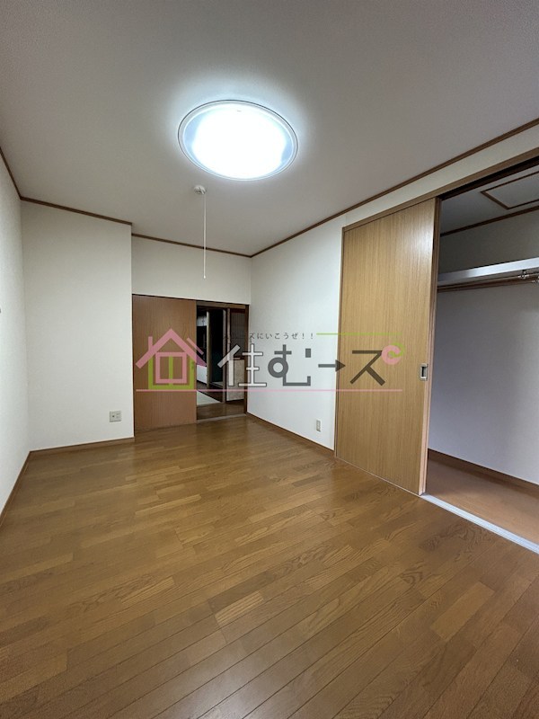 清水五丁目戸建 リビング