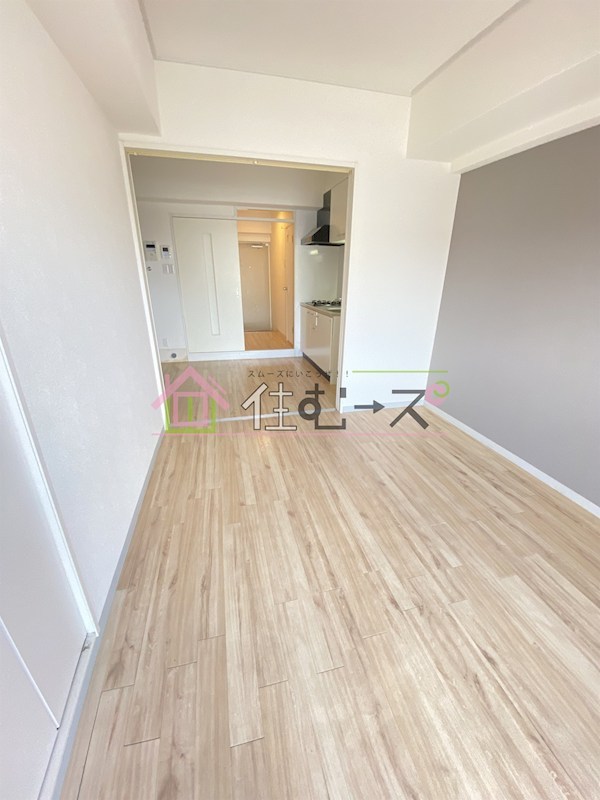 ロイヤルハイツ菅原 リビング