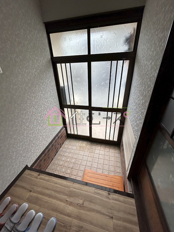 鶴見区安田テラスハウス 玄関