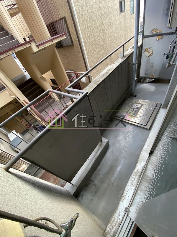 Ｕ．Ｊ．ビル豊里 ベランダ