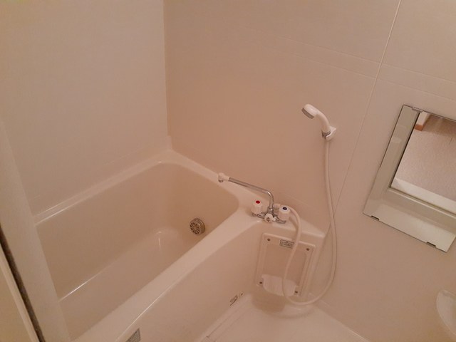 レーゲンボーゲン大美野 風呂画像