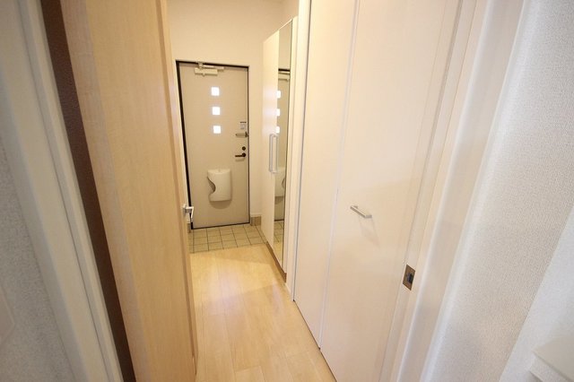 クレアンジュ 玄関