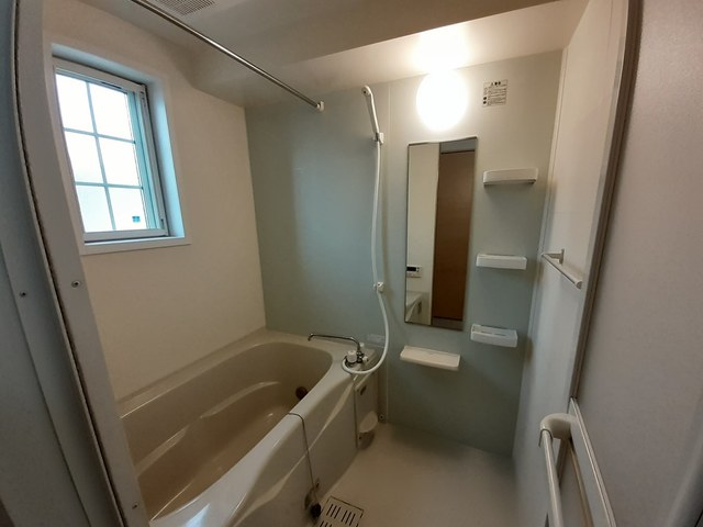 メゾン　ド　ソレアード 風呂画像