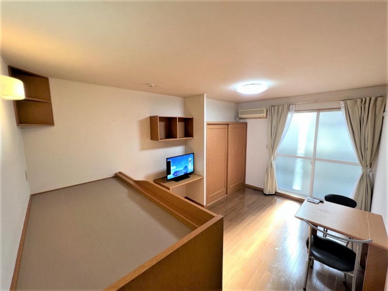 レオパレスコンフォート ベッドルーム