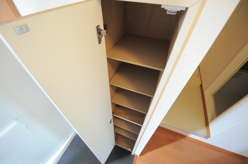 レオパレス御厨ＥＡＳＴ 玄関