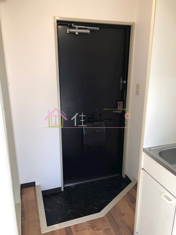 エミネンスヨシムラ 玄関