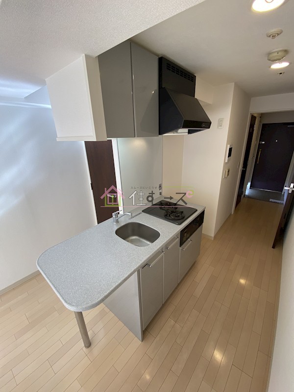 クラウンハイム本町EAST キッチン