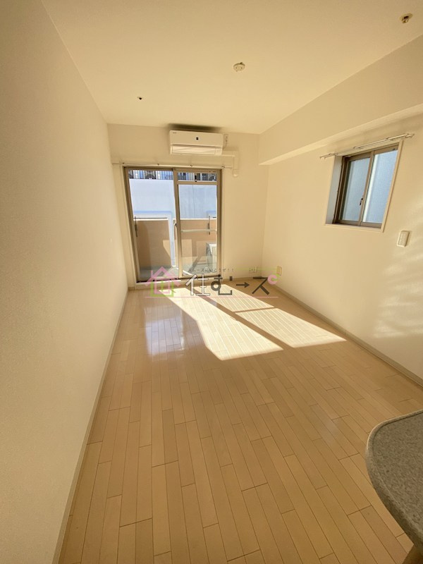 クラウンハイム本町EAST ベッドルーム