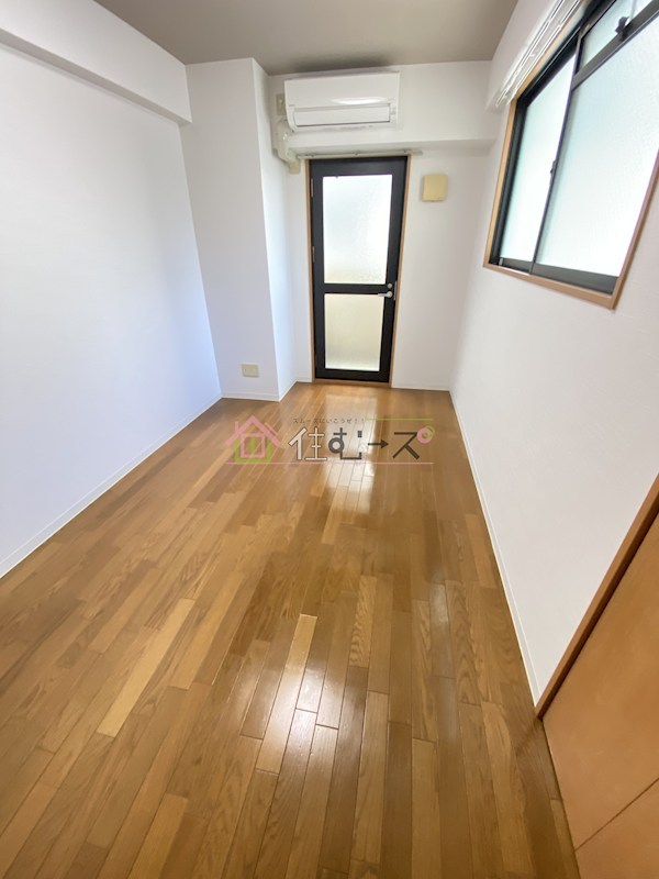 レジェンドール堺筋本町 ベッドルーム