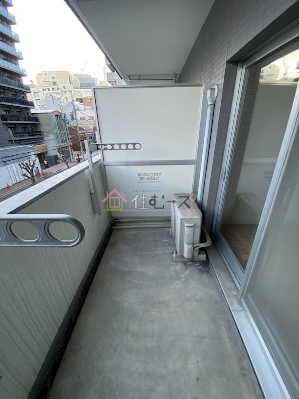 Groove Nipponbashi ベランダ