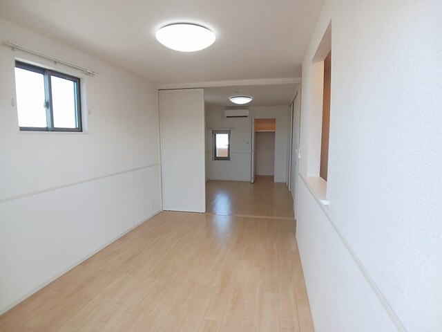 Ｙ・Ｙ・Ｙ　－　２２ リビング