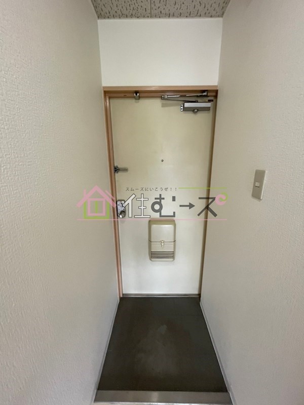 パークドエル東高津 玄関