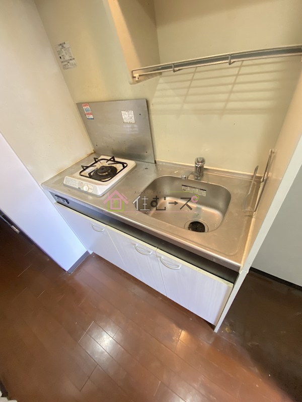 SWISS難波西 キッチン