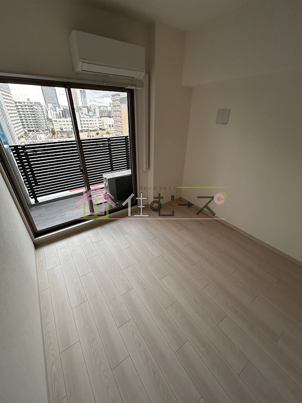 フォーリアライズ難波リアン ベッドルーム