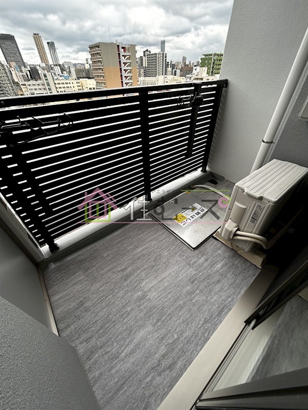 フォーリアライズ難波リアン ベランダ