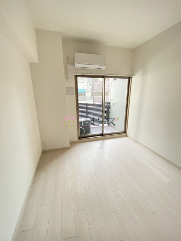 フォーリアライズ難波リアン ベッドルーム