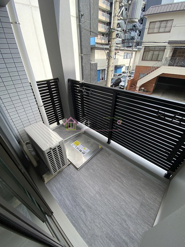 フォーリアライズ難波リアン ベランダ