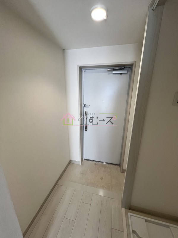 エスカーサ大阪WEST九条駅前 玄関