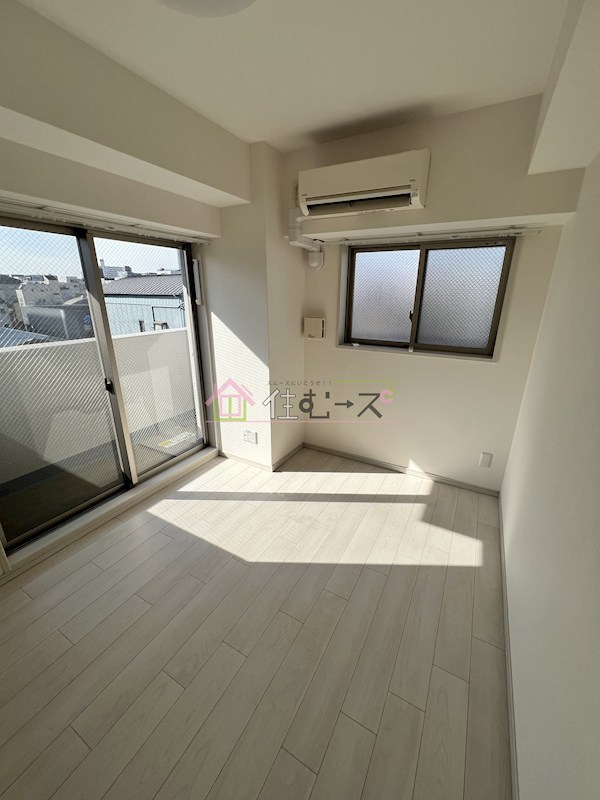 エスカーサ大阪WEST九条駅前 ベッドルーム