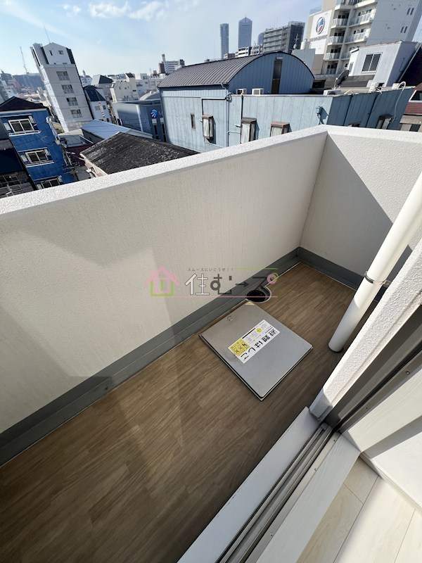 エスカーサ大阪WEST九条駅前 ベランダ