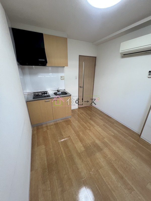 パーフェクトライフ九条 リビング