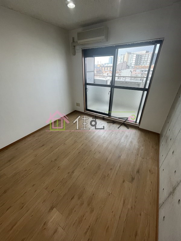 FIVETWO ベッドルーム