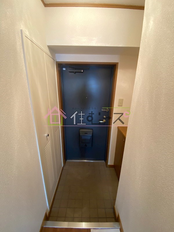 ノルデンハイムリバーサイド十三 玄関