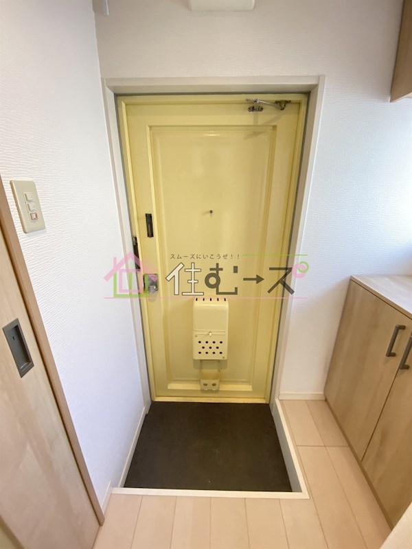 メゾン・ド・ソリジェ 玄関