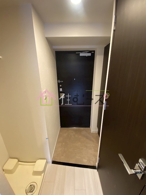 プレサンス難波インフィニティ 玄関