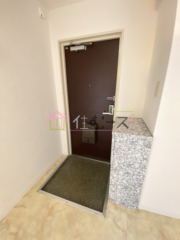 ラパンジール恵美須Ⅲ 玄関