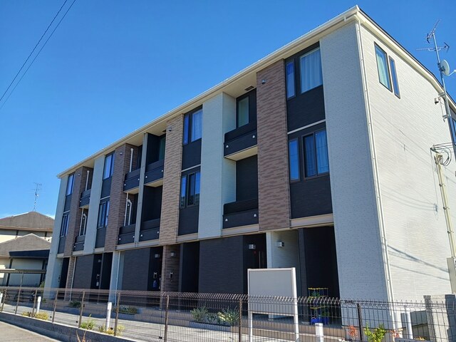 アーモンドアイ 外観