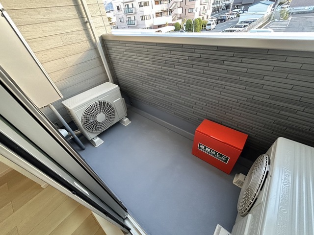 プラシードセレノカーサⅣ ベランダ