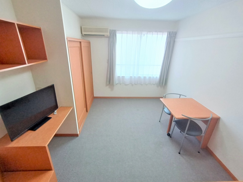 レオパレスサンガ ベッドルーム