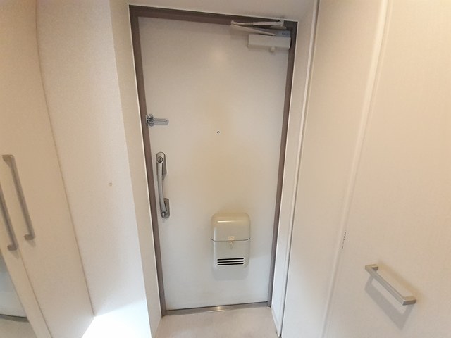 ディオーネ・ジエータ　大日 玄関