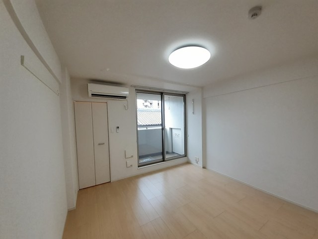 ディオーネ・ジエータ　大日 リビング